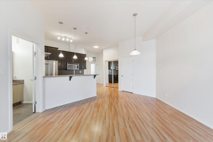 Property Photo:  10531 117 Street NW 405  AB T5H 0A8 
