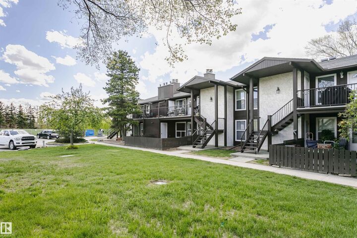 Property Photo:  9221 172 Street NW  AB T5T 3C3 