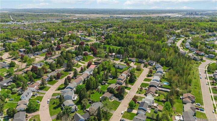 Property Photo: 40 Tamarack Terrace NB E1A 5R2