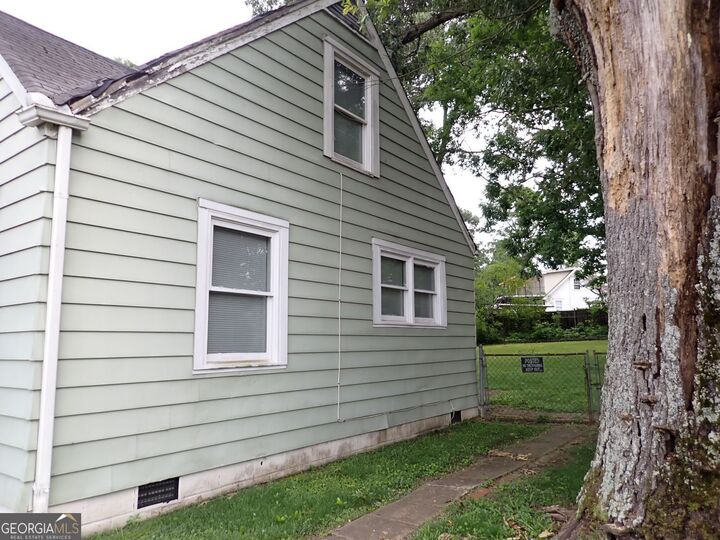 Property Photo: 1476 Cambridge Avenue GA 30337