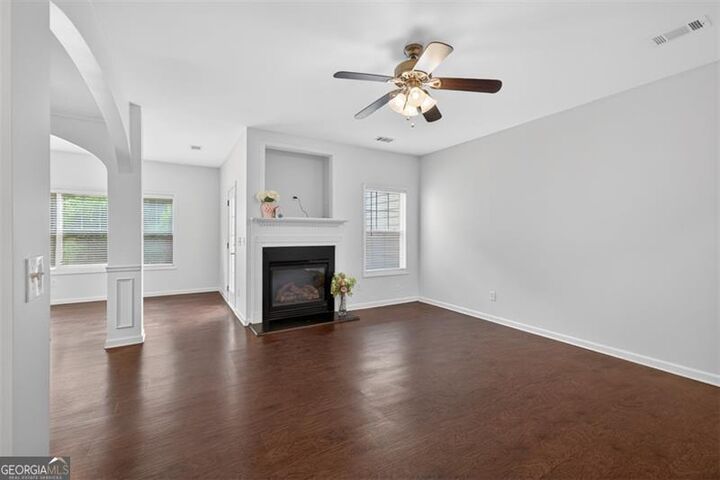 Property Photo: 2879 Cross Creek Drive GA 30040