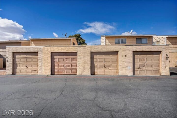 Property Photo: 5157 Garden Lane B NV 89119