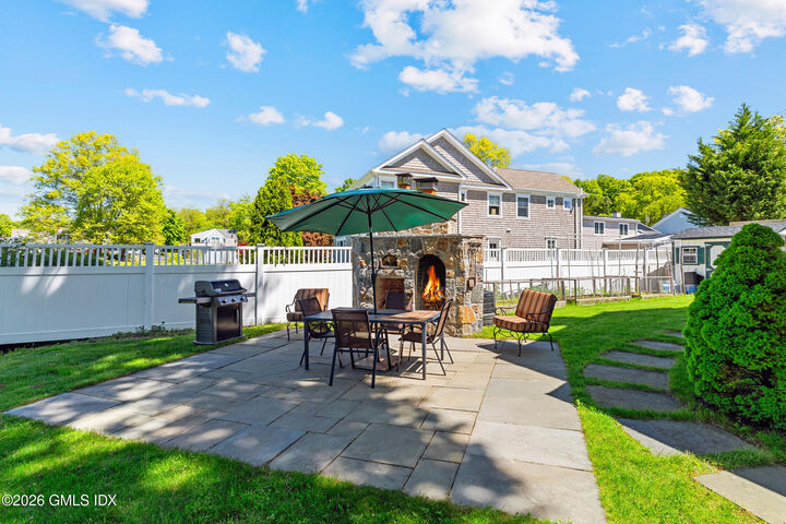 Property Photo:  9 Rex Street  CT 06831 