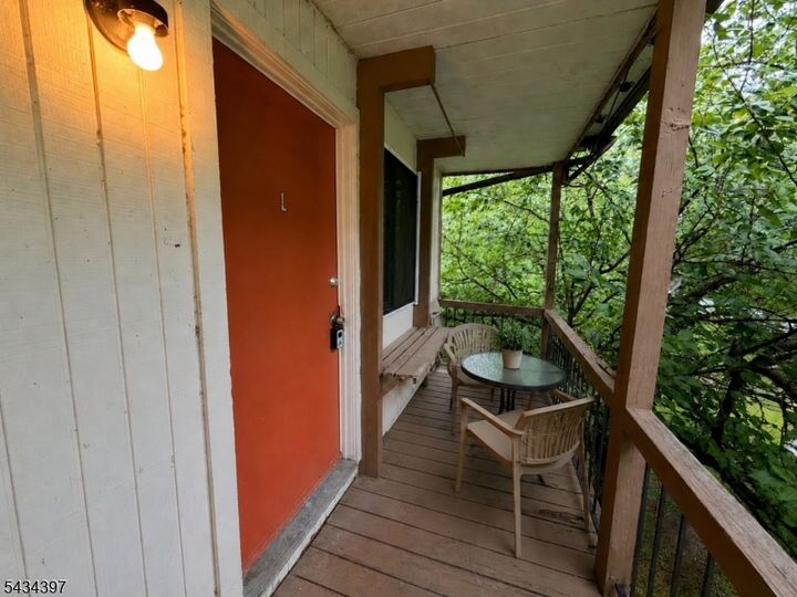 Property Photo:  207 Old Chimney Ridge O410 L  NJ 07827 