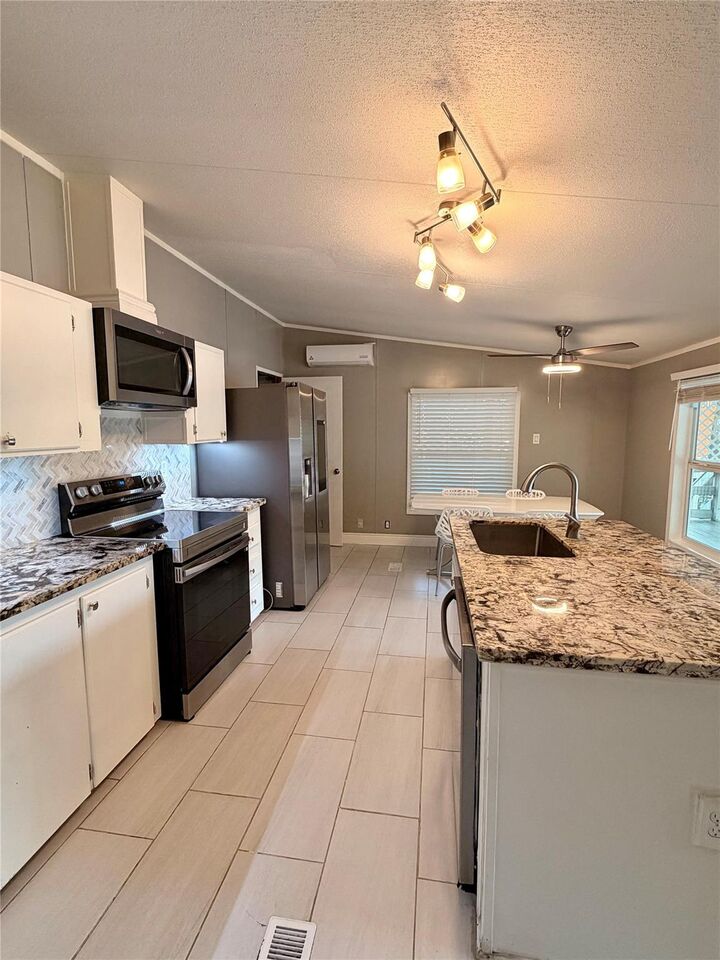 Property Photo:  1505 Indigo Drive  TX 77385 
