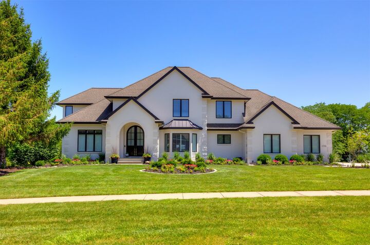 Property Photo:  1710 S 49th Street  IA 50265 