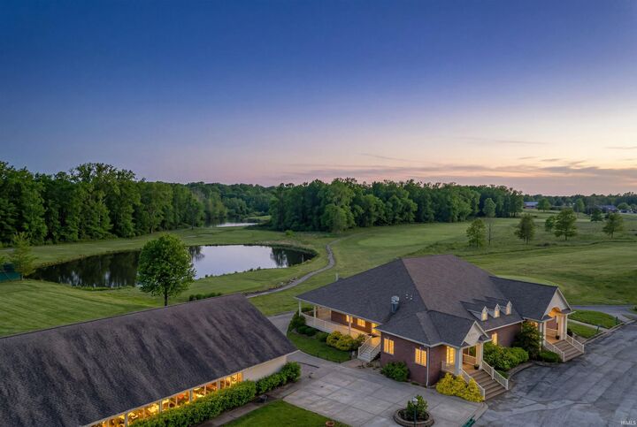 Property Photo: 360 Persimmon Circle IN 47601