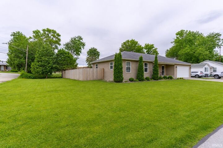 Property Photo: 705 Brett Cabel Road IN 47501