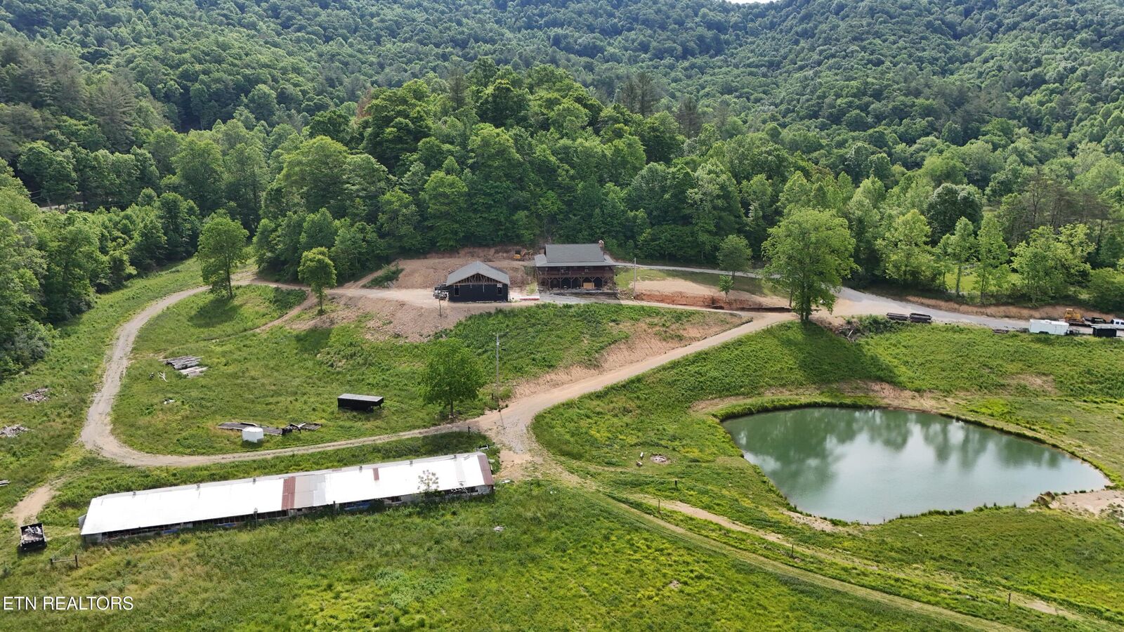 Property Photo: 1095 Stanley Creek Rd TN 37841
