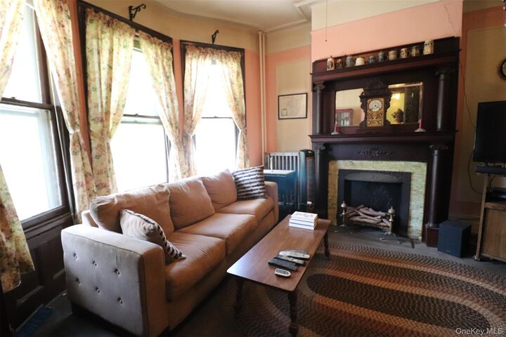 Property Photo:  1918 Holland Avenue  NY 10462 
