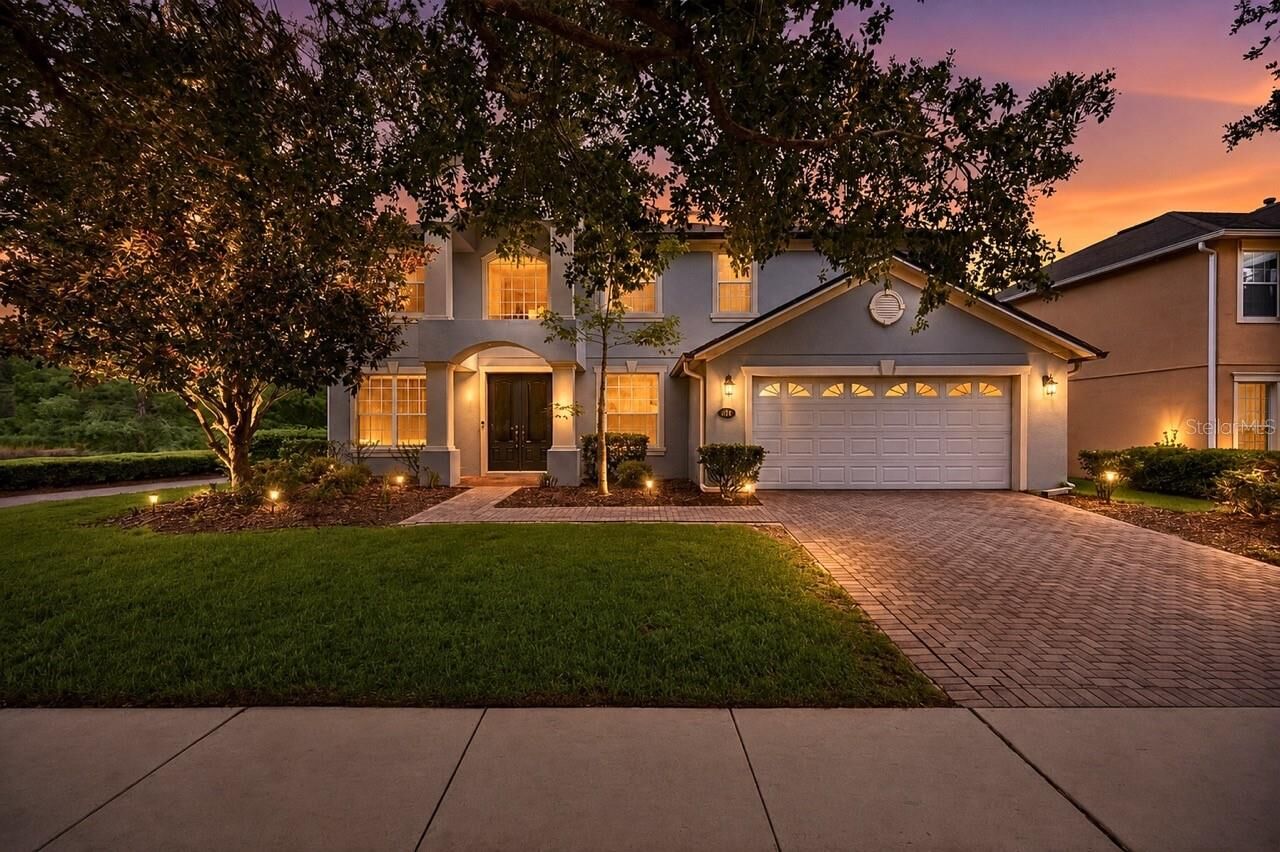 Property Photo: 202 Victoria Trails Boulevard FL 32724