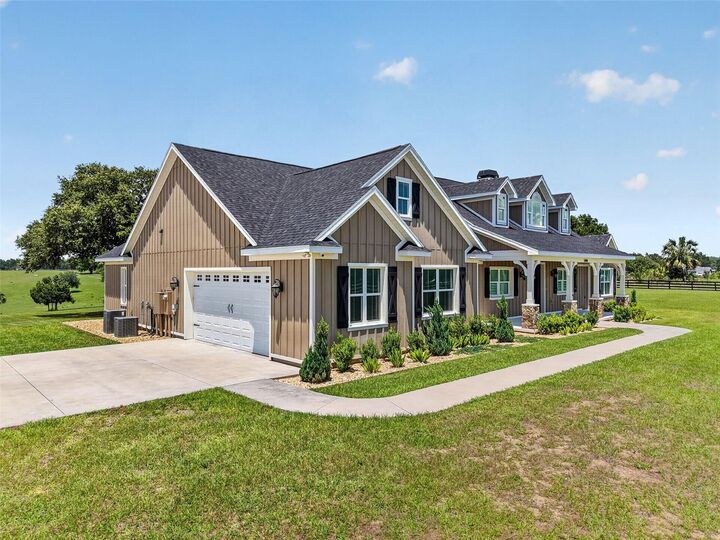 Property Photo: 5496 Nantahala Lane FL 32159