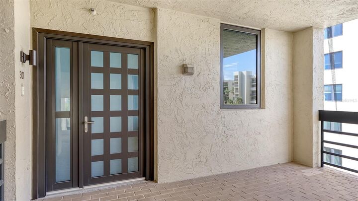 Property Photo: 1045 Gulf Of Mexico Drive 301 FL 34228