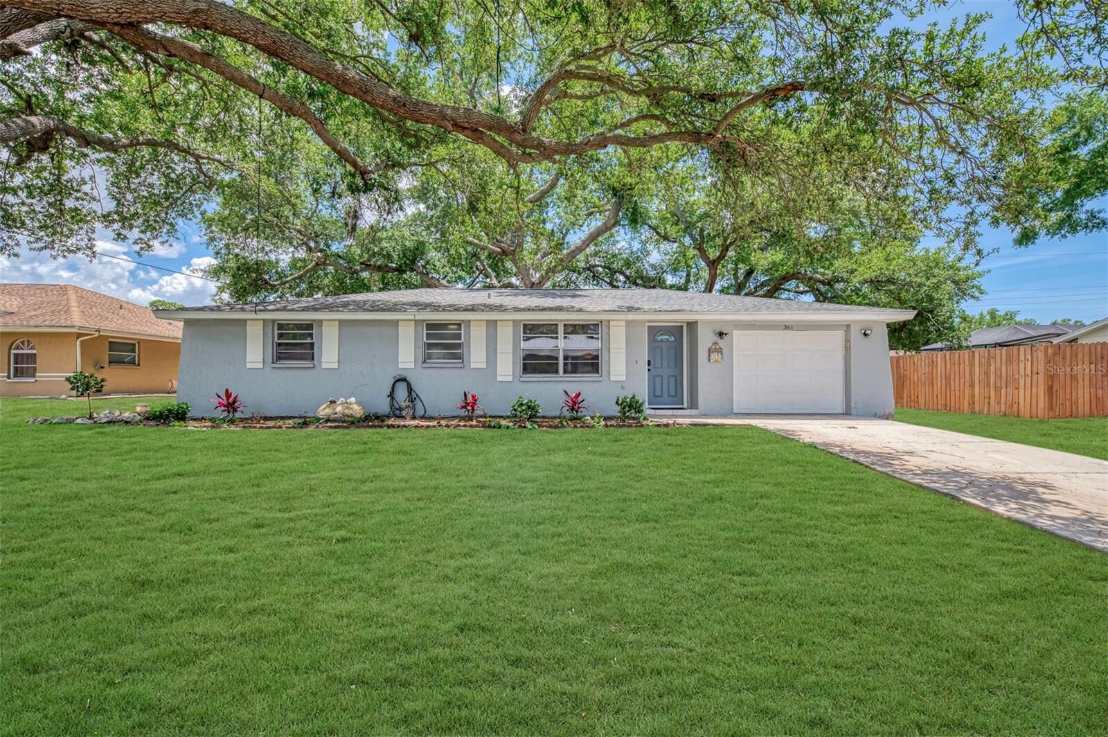 Property Photo: 361 Falkland Road FL 34293