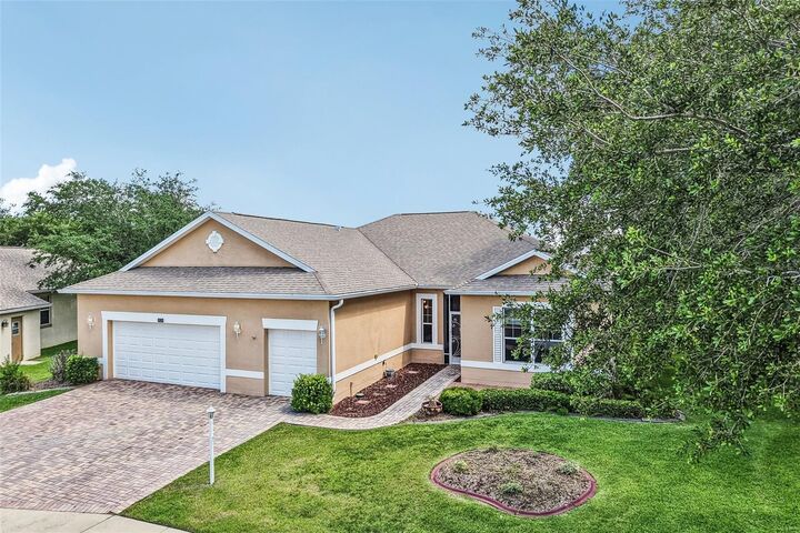 Property Photo: 3538 Mulberry Grove Loop FL 34748