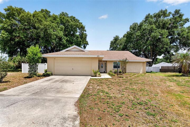 Property Photo:  328 Vail Drive  FL 33884 