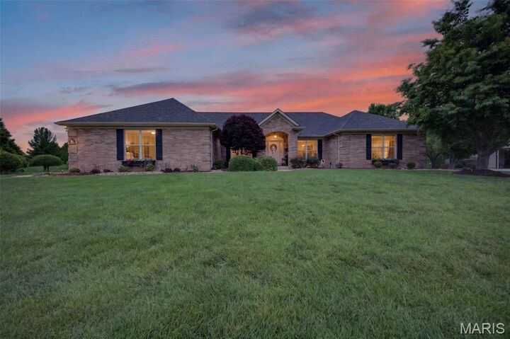 Property Photo: 1413 Merganser Boulevard IL 62226