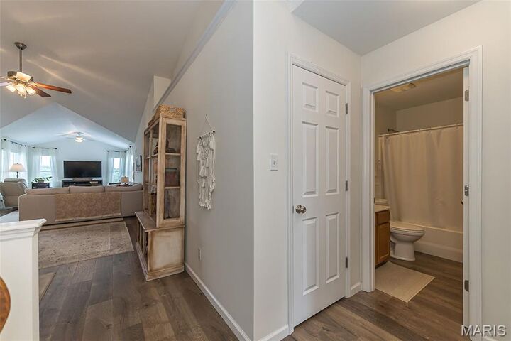 Property Photo:  807 Elaine Drive  MO 63366 