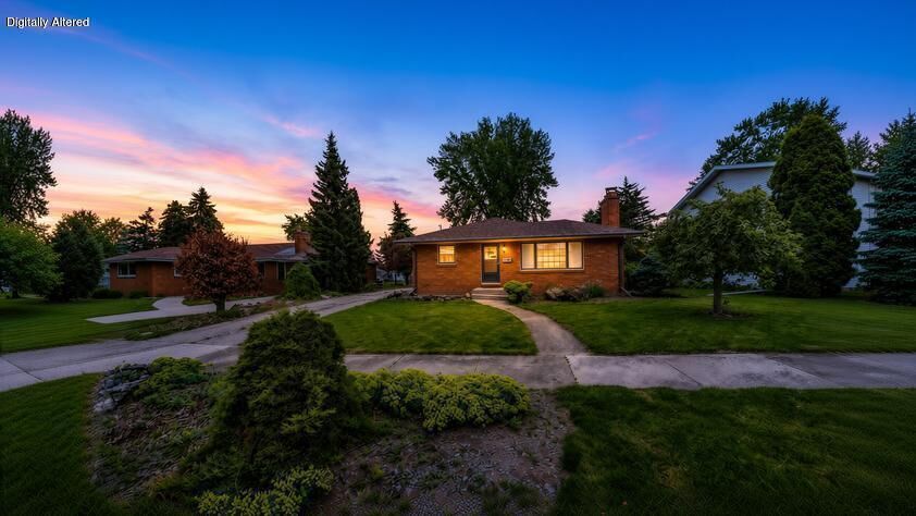 Property Photo: 85 S Reserve Ave WI 54935
