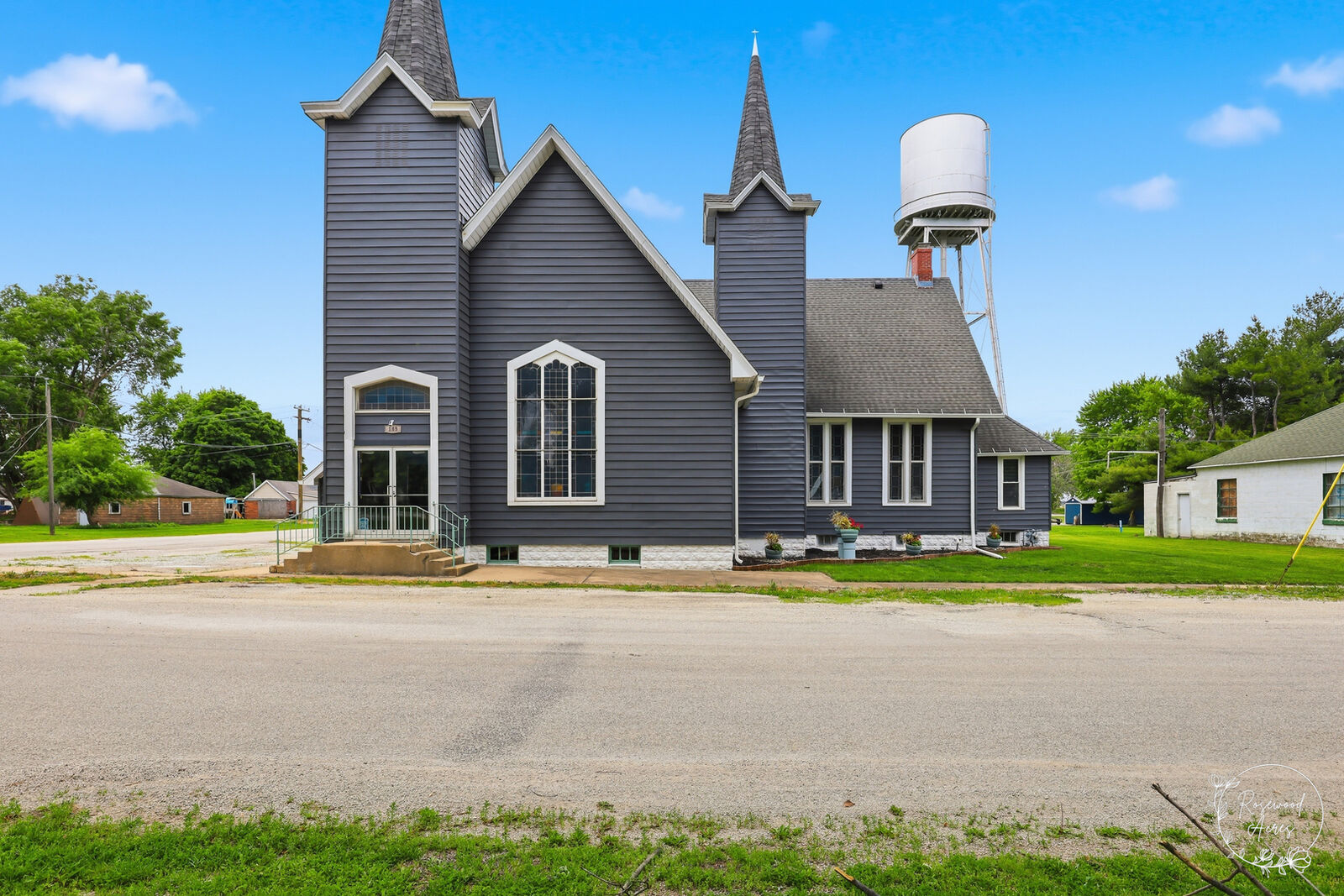 Property Photo:  185 S Ames Street  IL 60919 