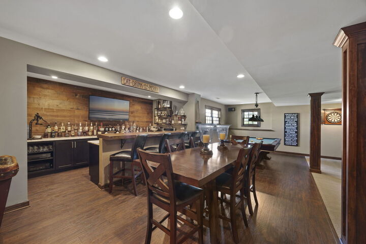 Property Photo:  40W082 Fox Mill Boulevard  IL 60175 