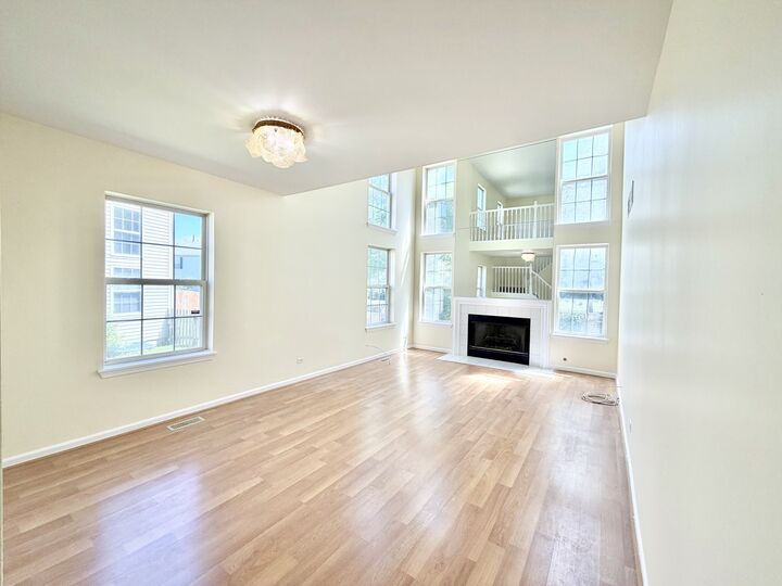Property Photo:  1329 Newport Street  IL 60060 