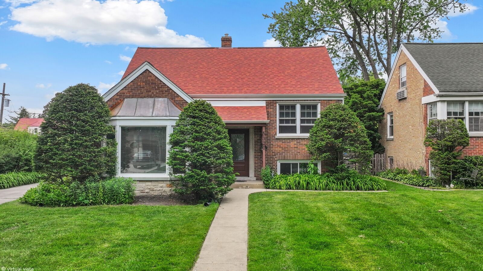 Property Photo: 5320 Suffield Court IL 60077