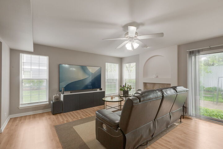 Property Photo:  647 N Charter Hall Drive  IL 60067 