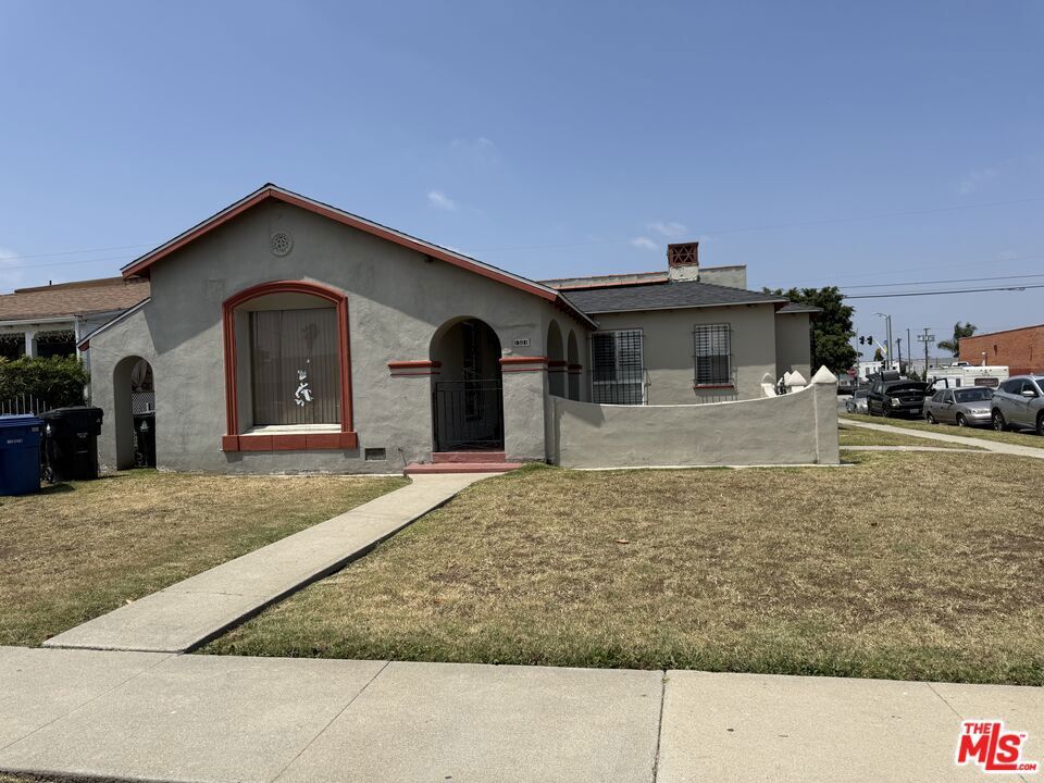 Property Photo:  1501 W 87th Street  CA 90047 