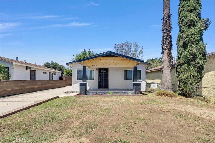Property Photo:  1039 E Elma  CA 91764 
