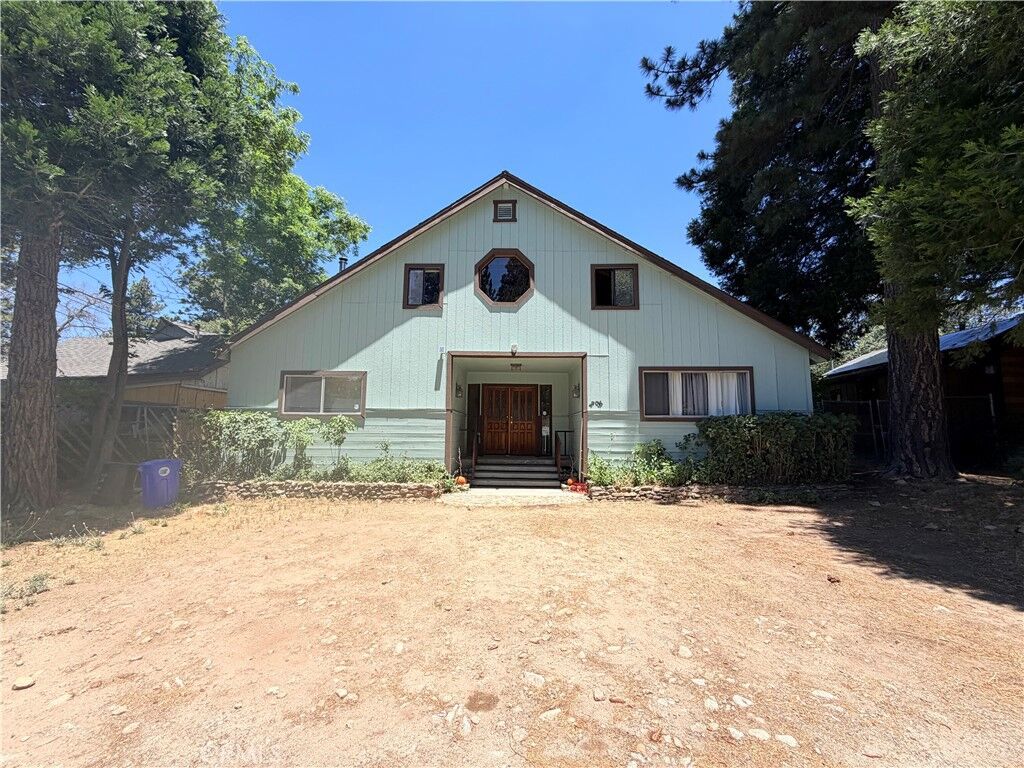 Property Photo:  295 Spruce  CA 92325 