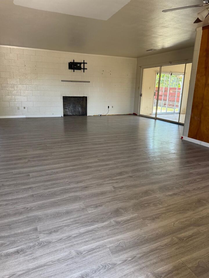 Property Photo: 417 E Eaton Avenue CA 95376