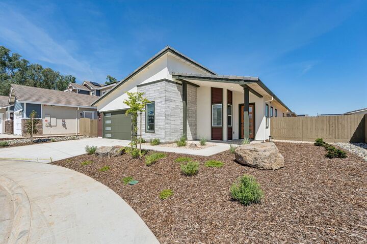 Property Photo: 9107 Colzie Court CA 95624