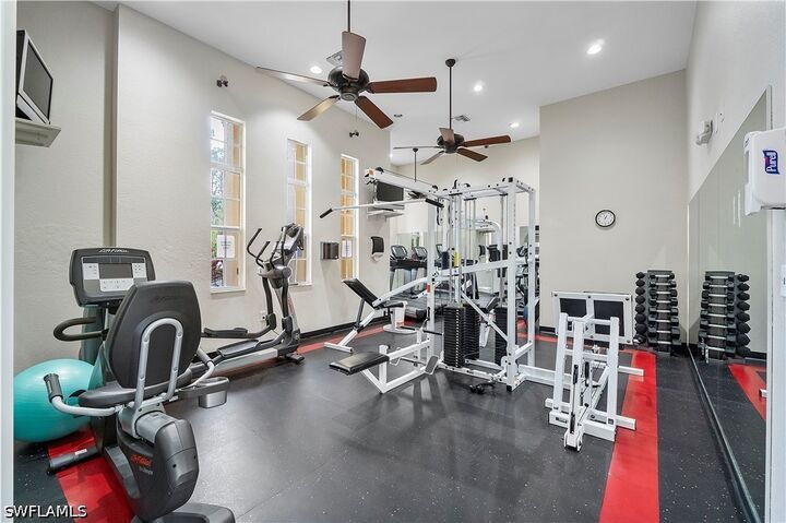 Property Photo: 4500 Botanical Place Circle 4 FL 34112