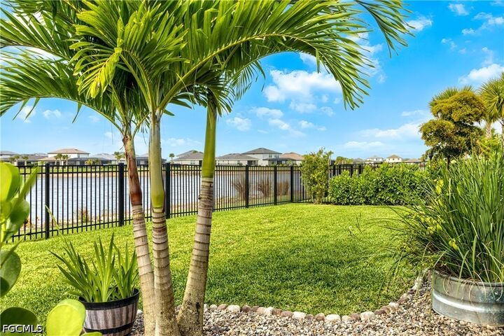 Property Photo:  3692 Passion Vine Drive  FL 33920 