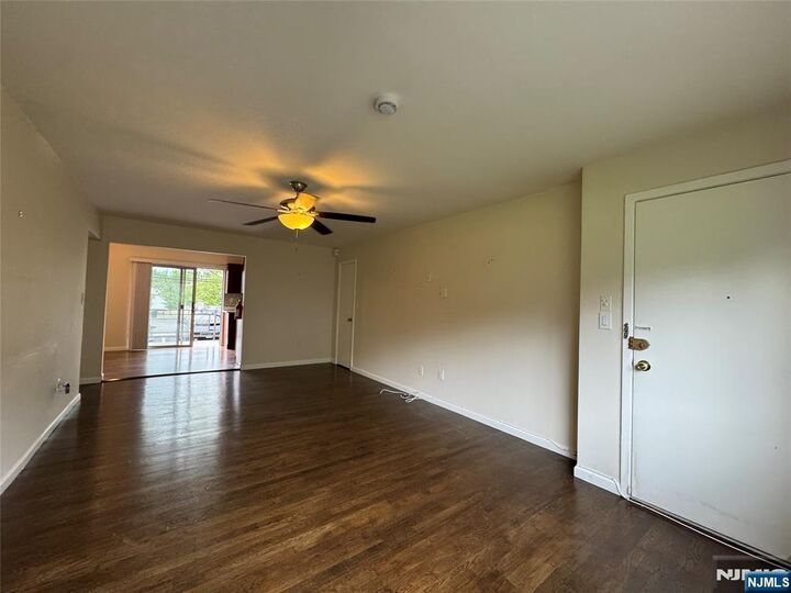 Property Photo:  1323 Anderson Avenue 15  NJ 07024 