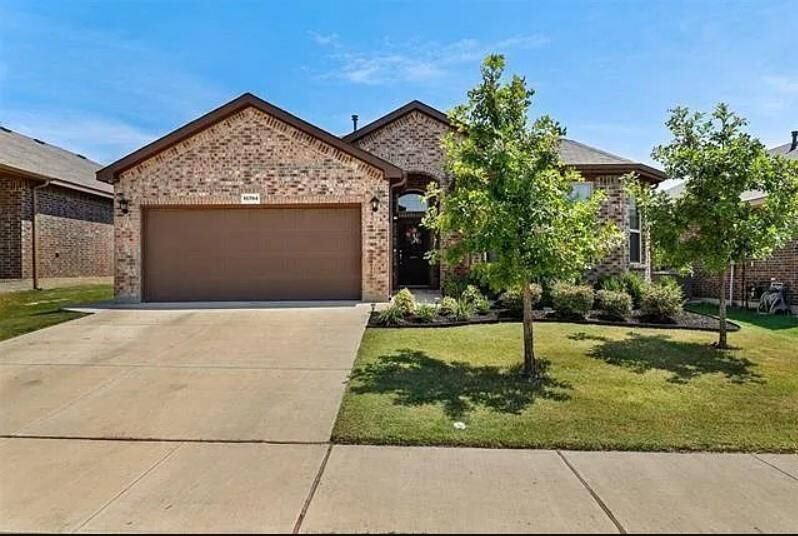 Property Photo:  15704 Oak Pointe Drive  TX 76177 
