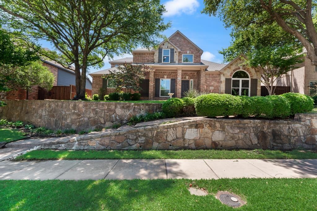 Property Photo:  5069 Lakehill Boulevard  TX 75034 
