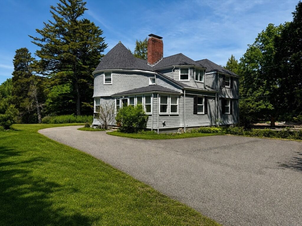 Property Photo:  149 Elm Street 1  MA 02356 