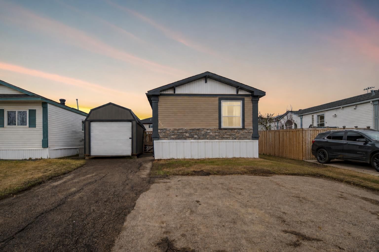 Property Photo:  280 Caouette Crescent  AB T9K 2H9 