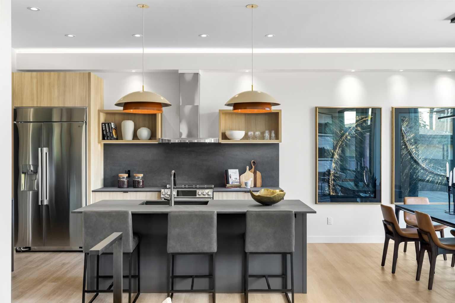 Property Photo: 3B Willow Crescent SW AB T3C 3B8