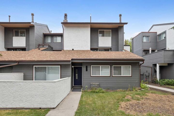 Property Photo:  2520 Palliser Drive SW 1101  AB T2V 4S9 