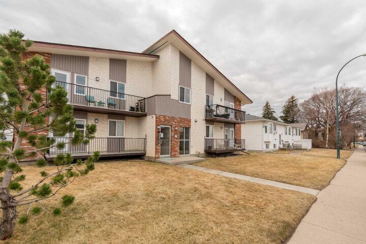 Property Photo:  1739 St Edward Boulevard N 7  AB T1H 1X2 