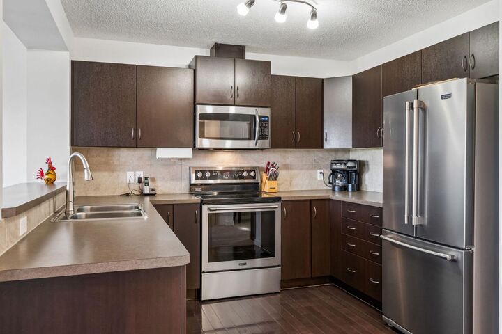 Property Photo:  150 River Heights Crescent  AB T4C 0J5 