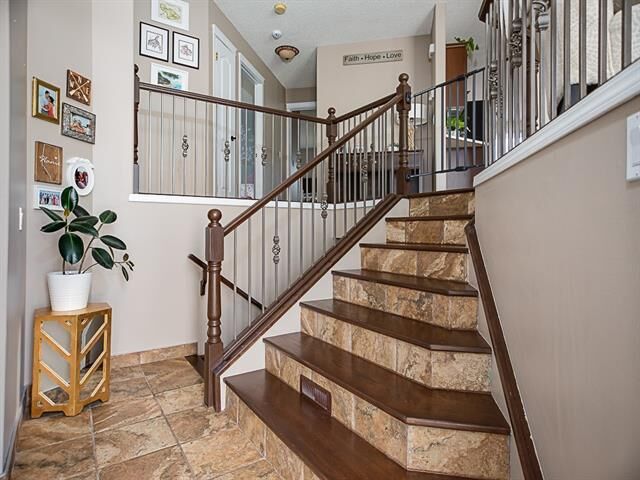 Property Photo: 185 Archibald Close AB T9K 2P4
