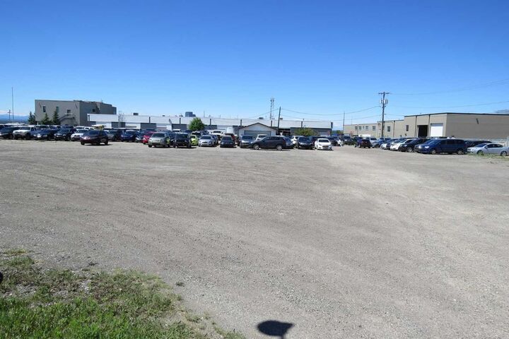315 Moraine Road NE — photo 1