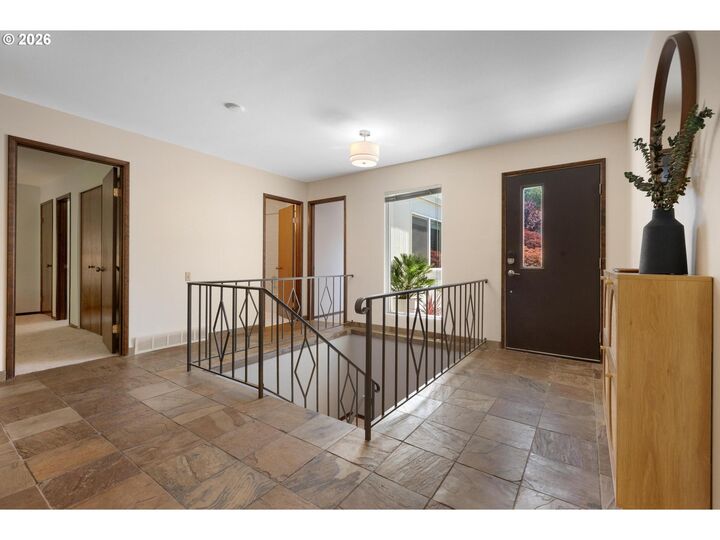 Property Photo:  2911 SW Plum Ct  OR 97219 