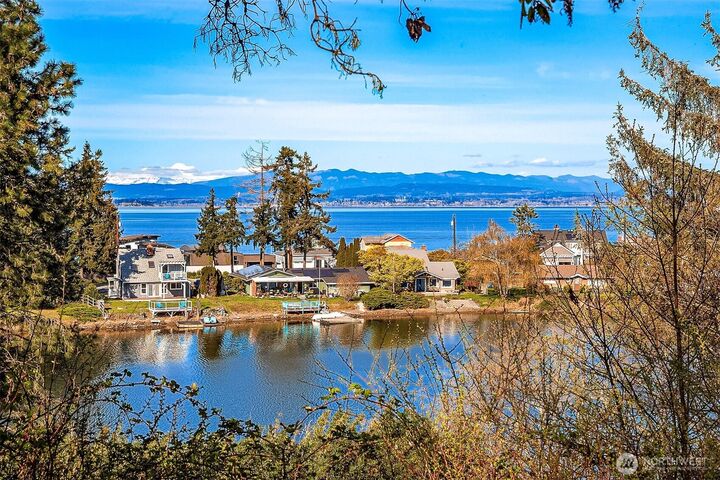 Property Photo:  1363  Country Club Drive  WA 98282 