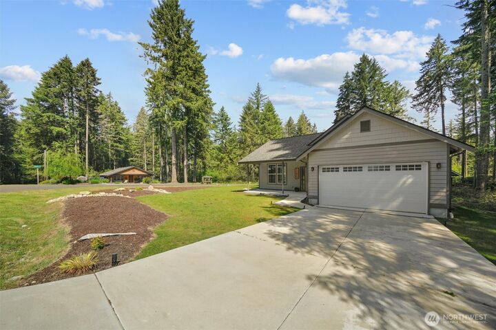 Property Photo:  11813  Island Drive  WA 98303 