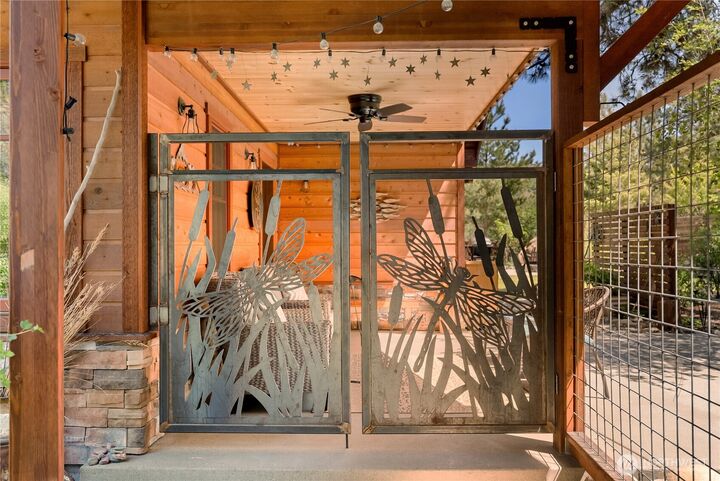 Property Photo:  130  Sundown Road  WA 98862 